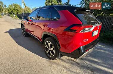 Внедорожник / Кроссовер Toyota RAV4 2021 в 