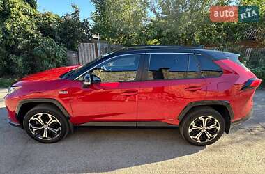 Внедорожник / Кроссовер Toyota RAV4 2021 в 