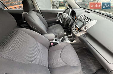 Внедорожник / Кроссовер Toyota RAV4 2008 в 