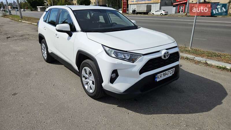 Позашляховик / Кросовер Toyota RAV4 2021 в Полтаві фото 6 Позашляховик / Кросовер Toyota RAV4 2021 в Полтаві