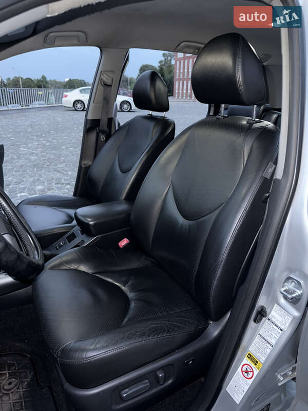 Внедорожник / Кроссовер Toyota RAV4 2007 в Днепре