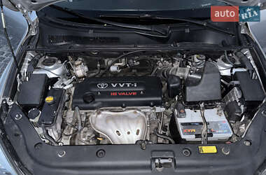 Позашляховик / Кросовер Toyota RAV4 2007 в 