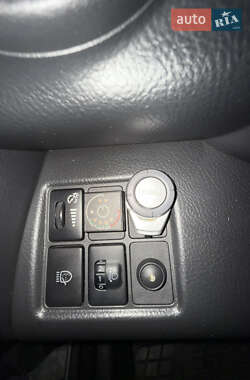 Позашляховик / Кросовер Toyota RAV4 2007 в 