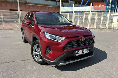 Внедорожник / Кроссовер Toyota RAV4 2019 в Харькове