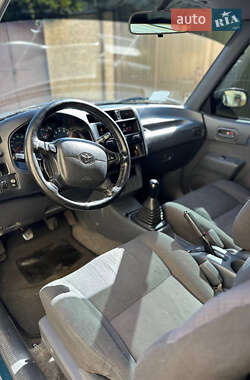Внедорожник / Кроссовер Toyota RAV4 1994 в 