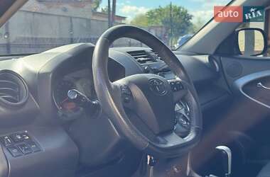 Внедорожник / Кроссовер Toyota RAV4 2011 в 