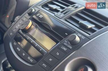 Внедорожник / Кроссовер Toyota RAV4 2011 в 