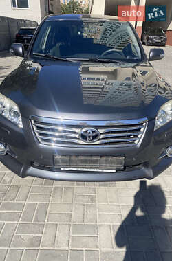 Внедорожник / Кроссовер Toyota RAV4 2012 в Черкассах