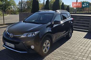 Внедорожник / Кроссовер Toyota RAV4 2015 в Кропивницком
