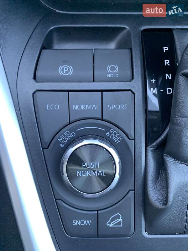 Позашляховик / Кросовер Toyota RAV4 2018 в Києві