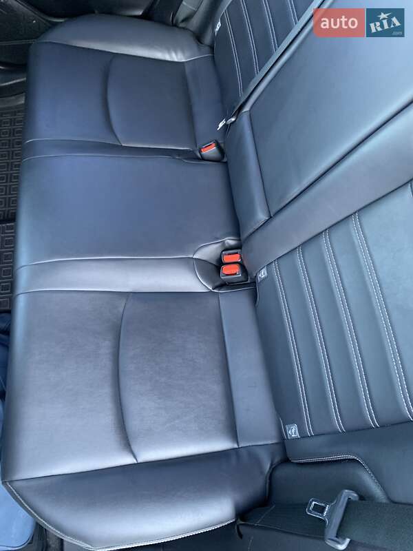 Позашляховик / Кросовер Toyota RAV4 2018 в Києві