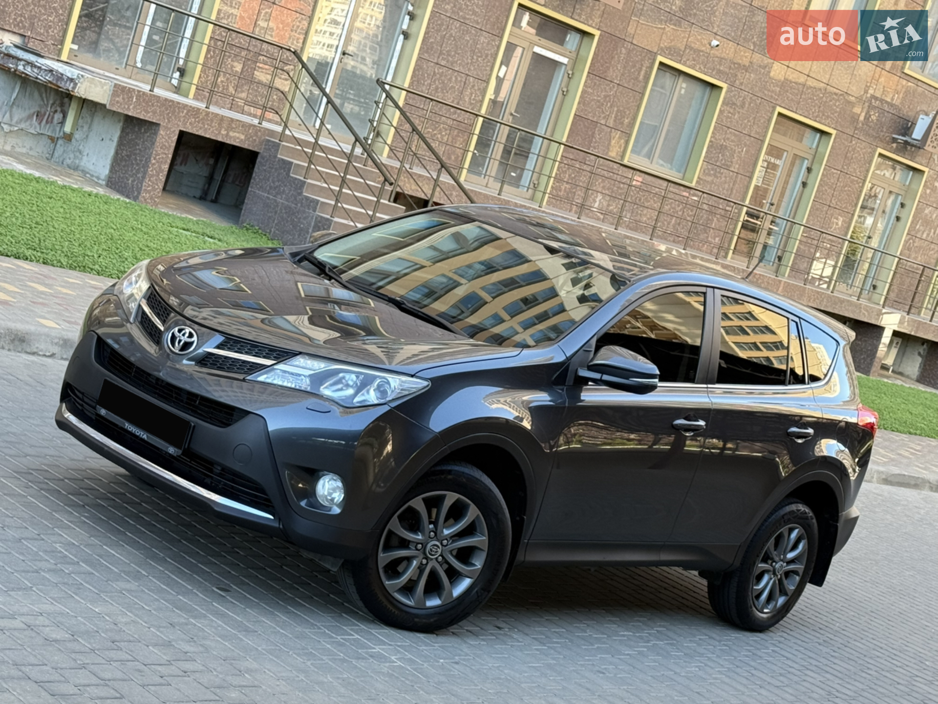 2013 Toyota RAV 4 - мініатюра 10