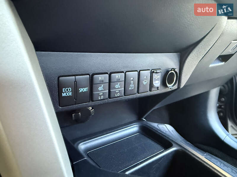 Позашляховик / Кросовер Toyota RAV4 2013 в Одесі фото 42 Позашляховик / Кросовер Toyota RAV4 2013 в Одесі