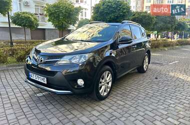 Позашляховик / Кросовер Toyota RAV4 2014 в Івано-Франківську