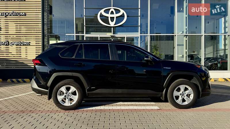 Позашляховик / Кросовер Toyota RAV4 2019 в Чернігові