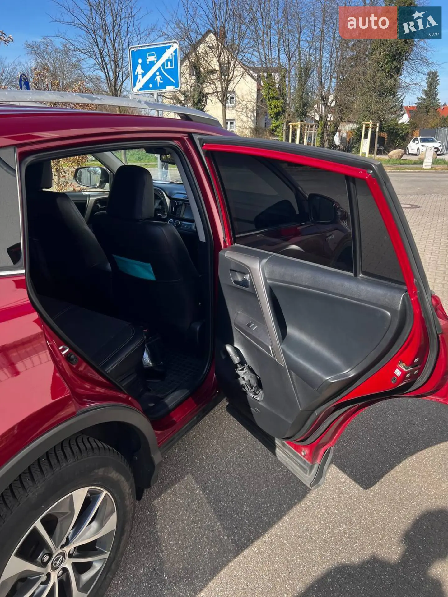 2018 Toyota RAV 4 - мініатюра 10