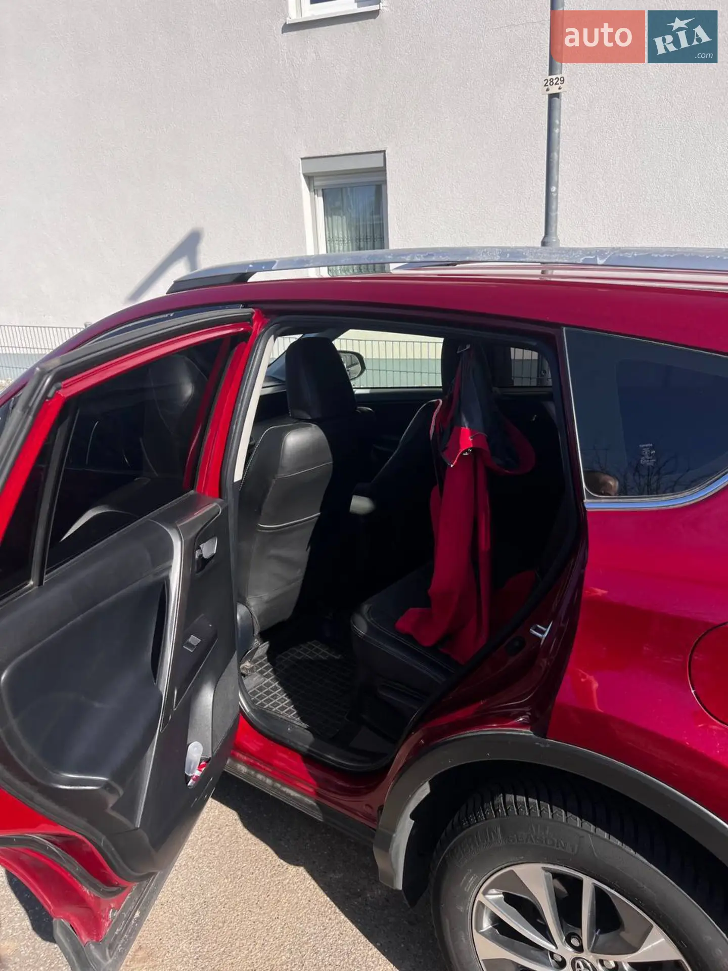 2018 Toyota RAV 4 - мініатюра 11