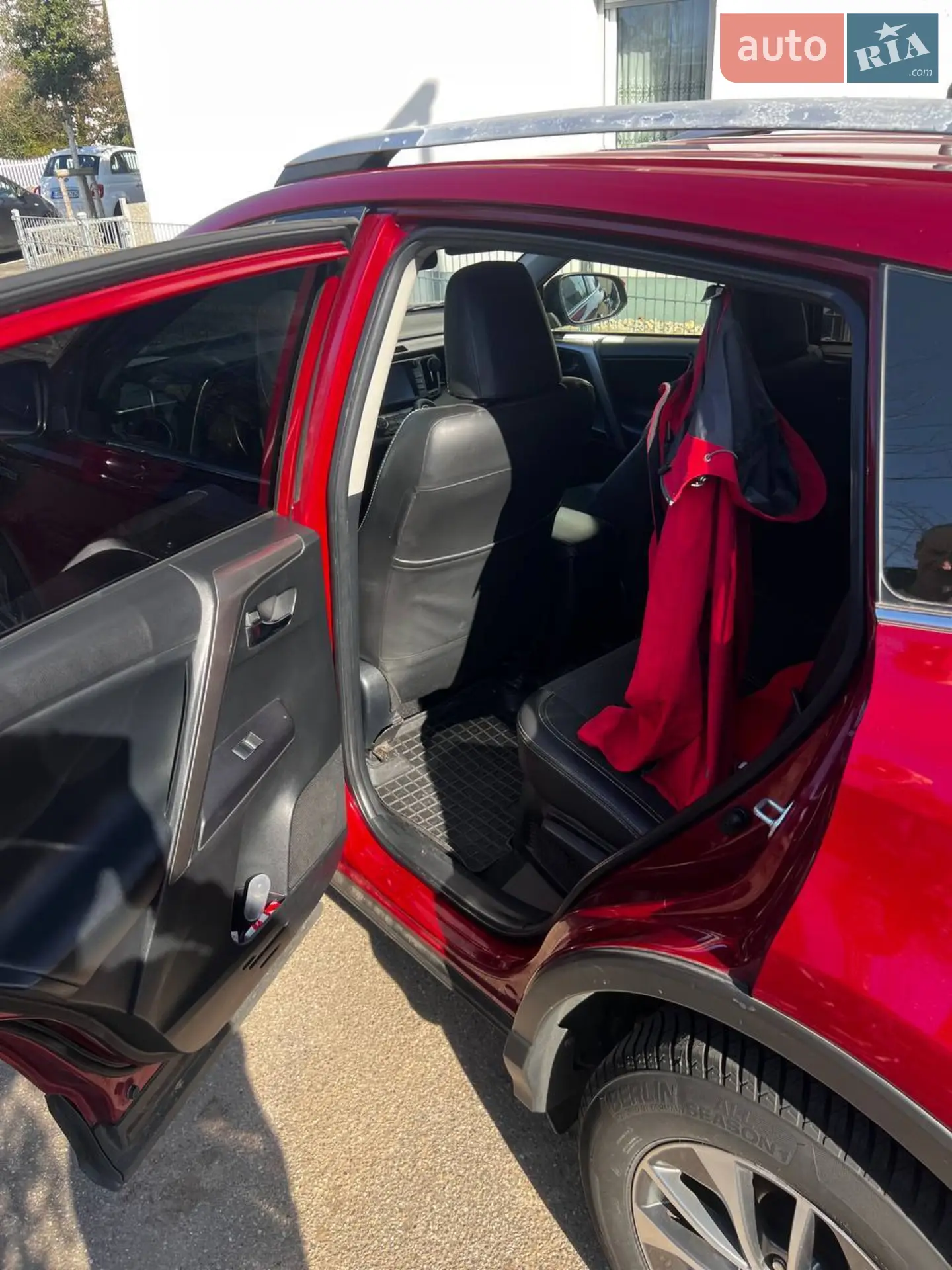 2018 Toyota RAV 4 - мініатюра 12