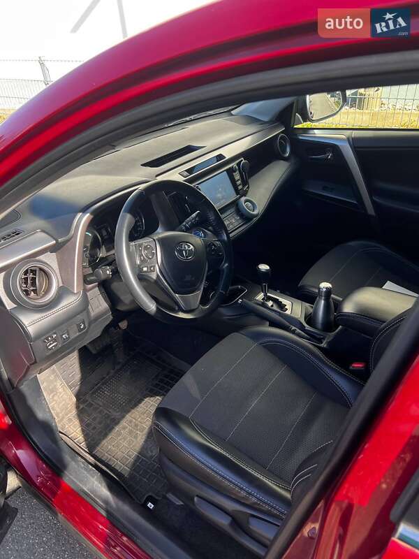 Внедорожник / Кроссовер Toyota RAV4 2018 в Днепре