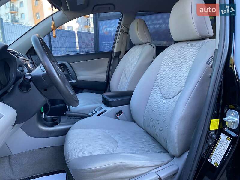 Позашляховик / Кросовер Toyota RAV4 2012 в Вінниці