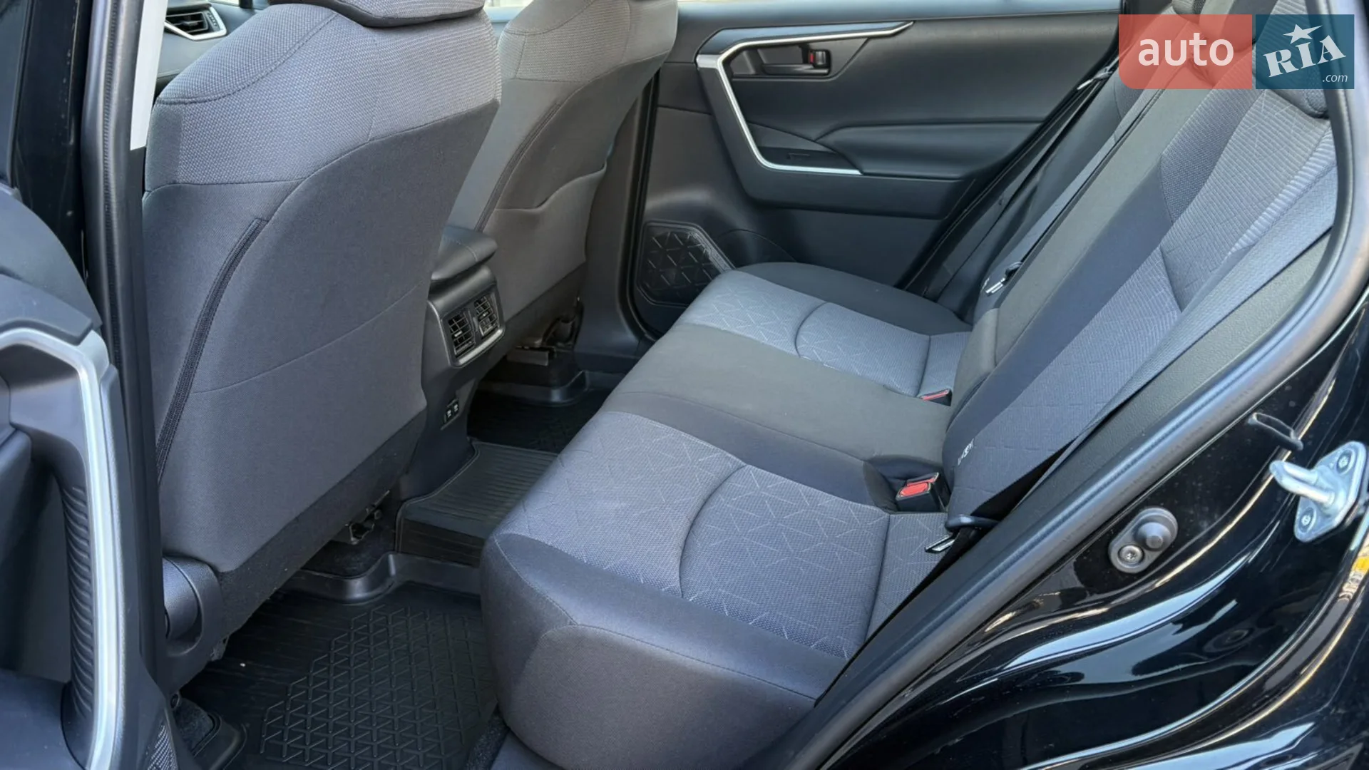 2019 Toyota RAV 4 - мініатюра 11