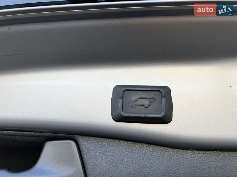 Внедорожник / Кроссовер Toyota RAV4 2021 в Николаеве