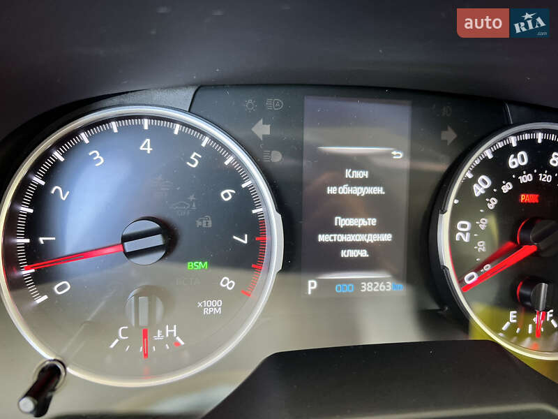 Внедорожник / Кроссовер Toyota RAV4 2021 в Николаеве