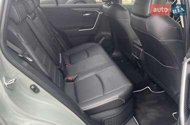 Позашляховик / Кросовер Toyota RAV4 2023 в  фото 7 Позашляховик / Кросовер Toyota RAV4 2023 в