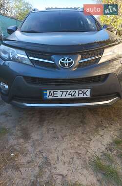 Внедорожник / Кроссовер Toyota RAV4 2015 в 