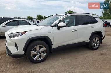Внедорожник / Кроссовер Toyota RAV4 2019 в Харькове