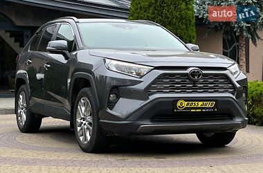 Внедорожник / Кроссовер Toyota RAV4 2021 в Львове