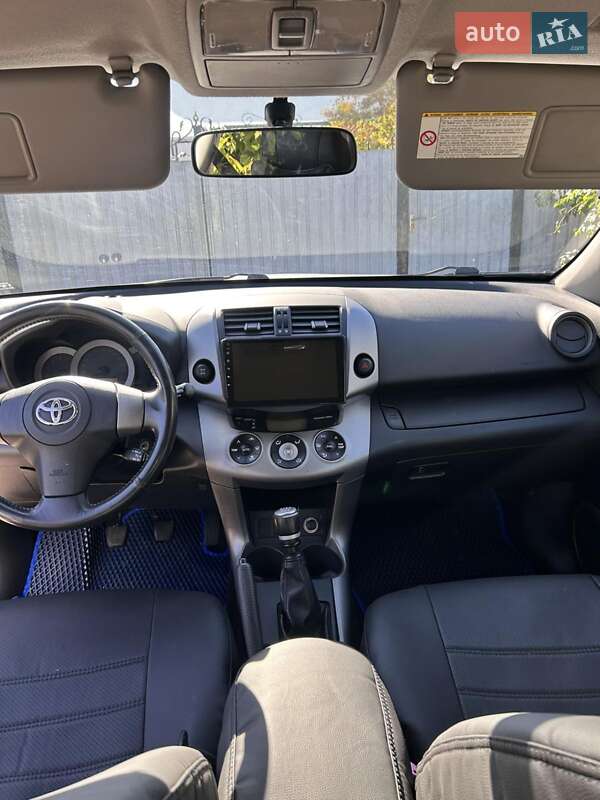 Внедорожник / Кроссовер Toyota RAV4 2005 в Золотоноше фото 2 Внедорожник / Кроссовер Toyota RAV4 2005 в Золотоноше