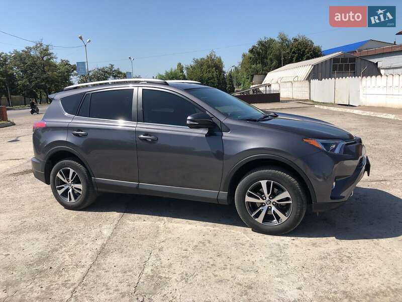 Toyota RAV4 2017