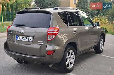 Внедорожник / Кроссовер Toyota RAV4 2010 в 