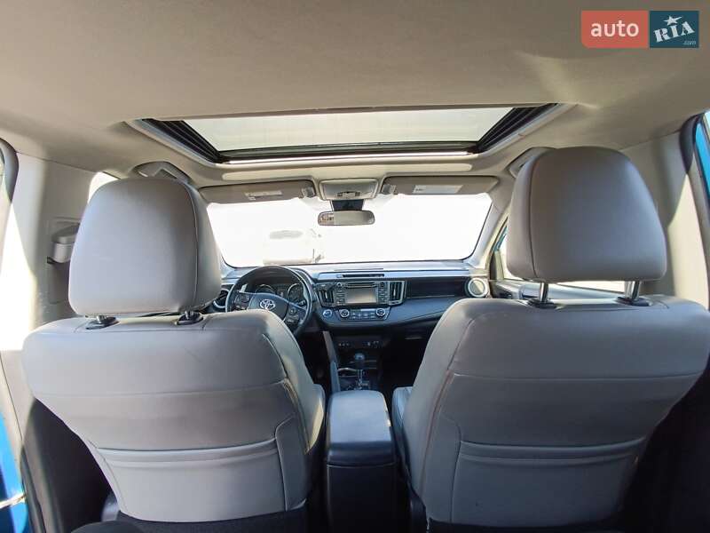 Позашляховик / Кросовер Toyota RAV4 2017 в Києві фото 15 Позашляховик / Кросовер Toyota RAV4 2017 в Києві