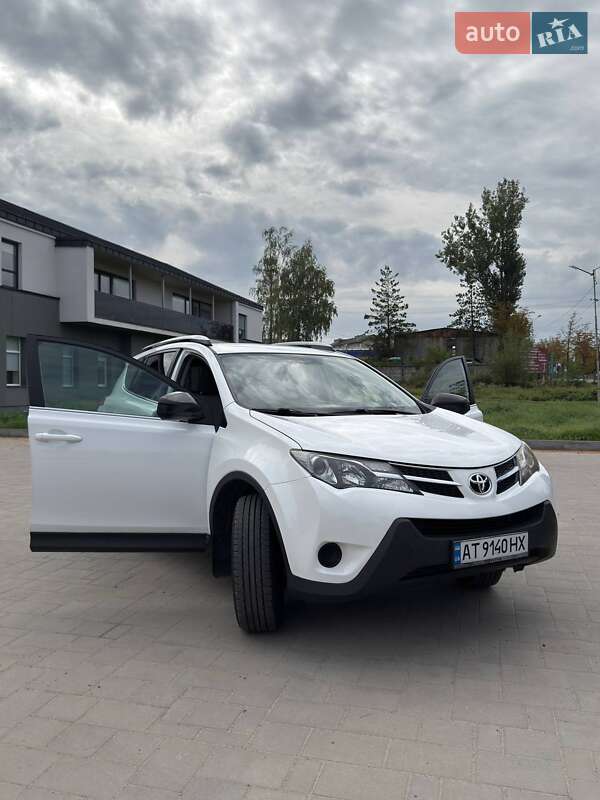 Внедорожник / Кроссовер Toyota RAV4 2015 в Долине фото 25 Внедорожник / Кроссовер Toyota RAV4 2015 в Долине