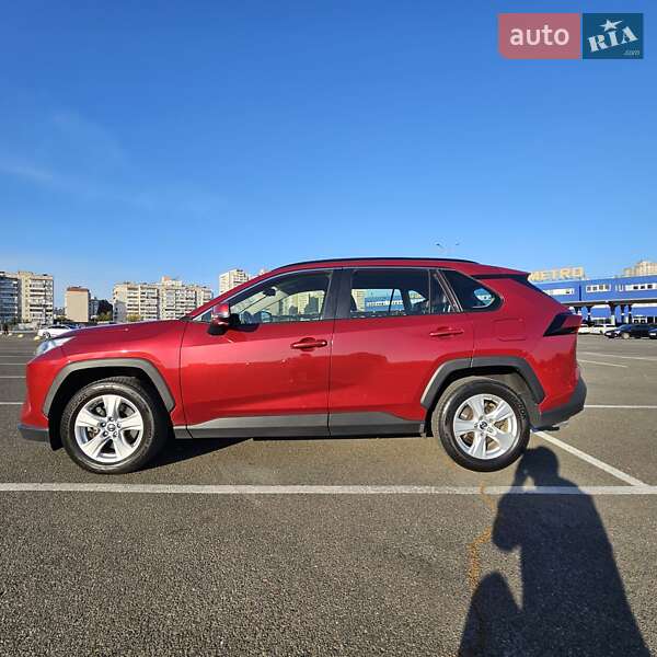 Позашляховик / Кросовер Toyota RAV4 2019 в Києві