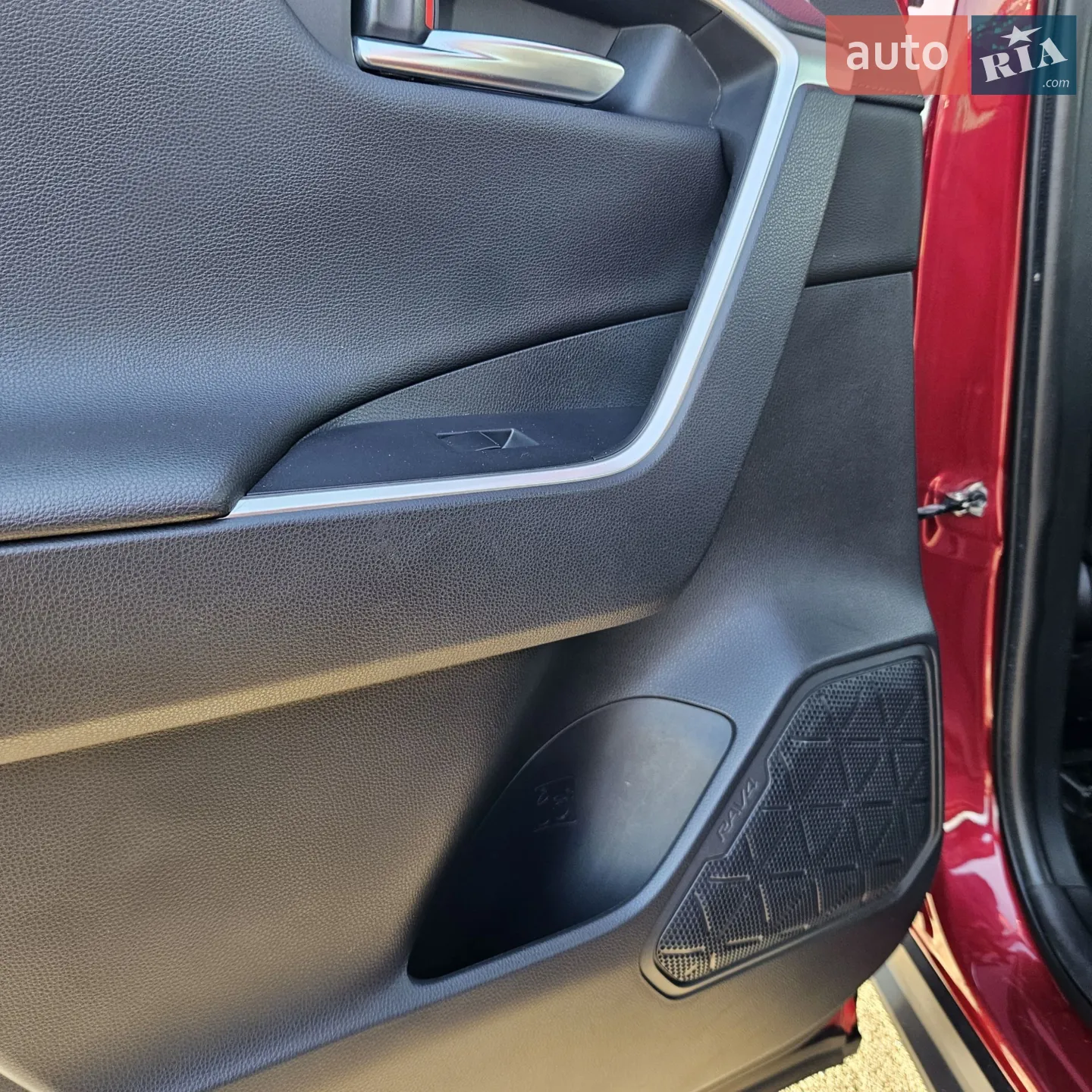 2019 Toyota RAV 4 - мініатюра 12