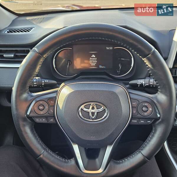Позашляховик / Кросовер Toyota RAV4 2019 в Києві