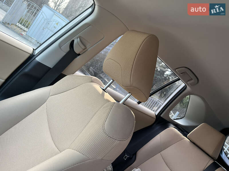 Внедорожник / Кроссовер Toyota RAV4 2019 в Тернополе