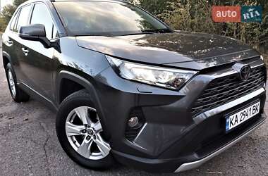 Внедорожник / Кроссовер Toyota RAV4 2020 в Белой Церкви