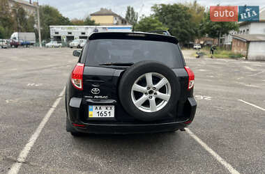 Внедорожник / Кроссовер Toyota RAV4 2007 в 