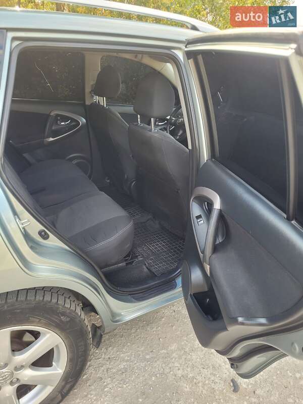 Внедорожник / Кроссовер Toyota RAV4 2007 в Днепре фото 3 Внедорожник / Кроссовер Toyota RAV4 2007 в Днепре