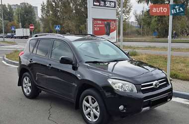 Позашляховик / Кросовер Toyota RAV4 2007 в Погребах