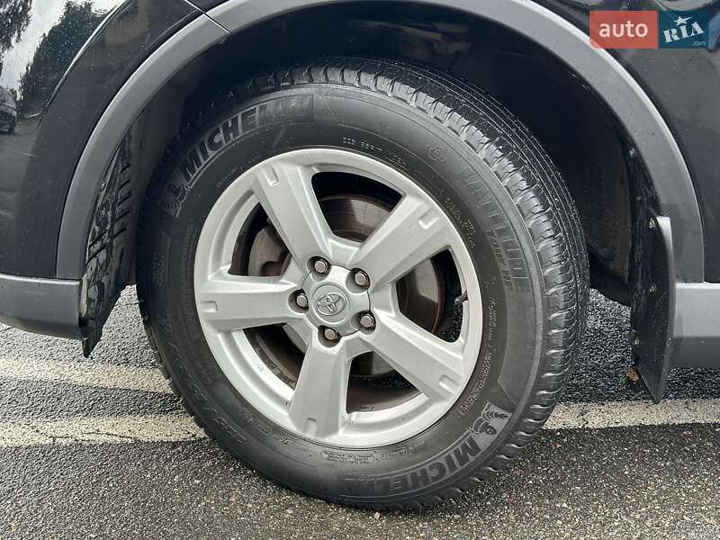 Внедорожник / Кроссовер Toyota RAV4 2016 в Киеве