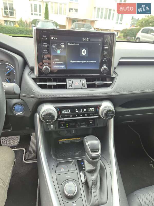 Внедорожник / Кроссовер Toyota RAV4 2021 в Киеве