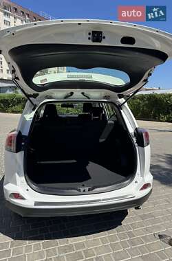 Внедорожник / Кроссовер Toyota RAV4 2016 в Одессе