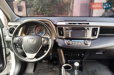 Внедорожник / Кроссовер Toyota RAV4 2013 в 