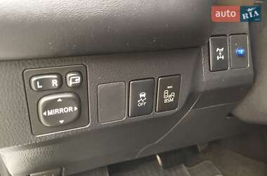 Внедорожник / Кроссовер Toyota RAV4 2013 в 