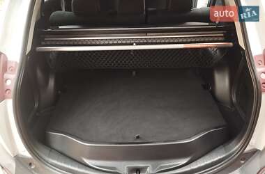 Внедорожник / Кроссовер Toyota RAV4 2013 в 